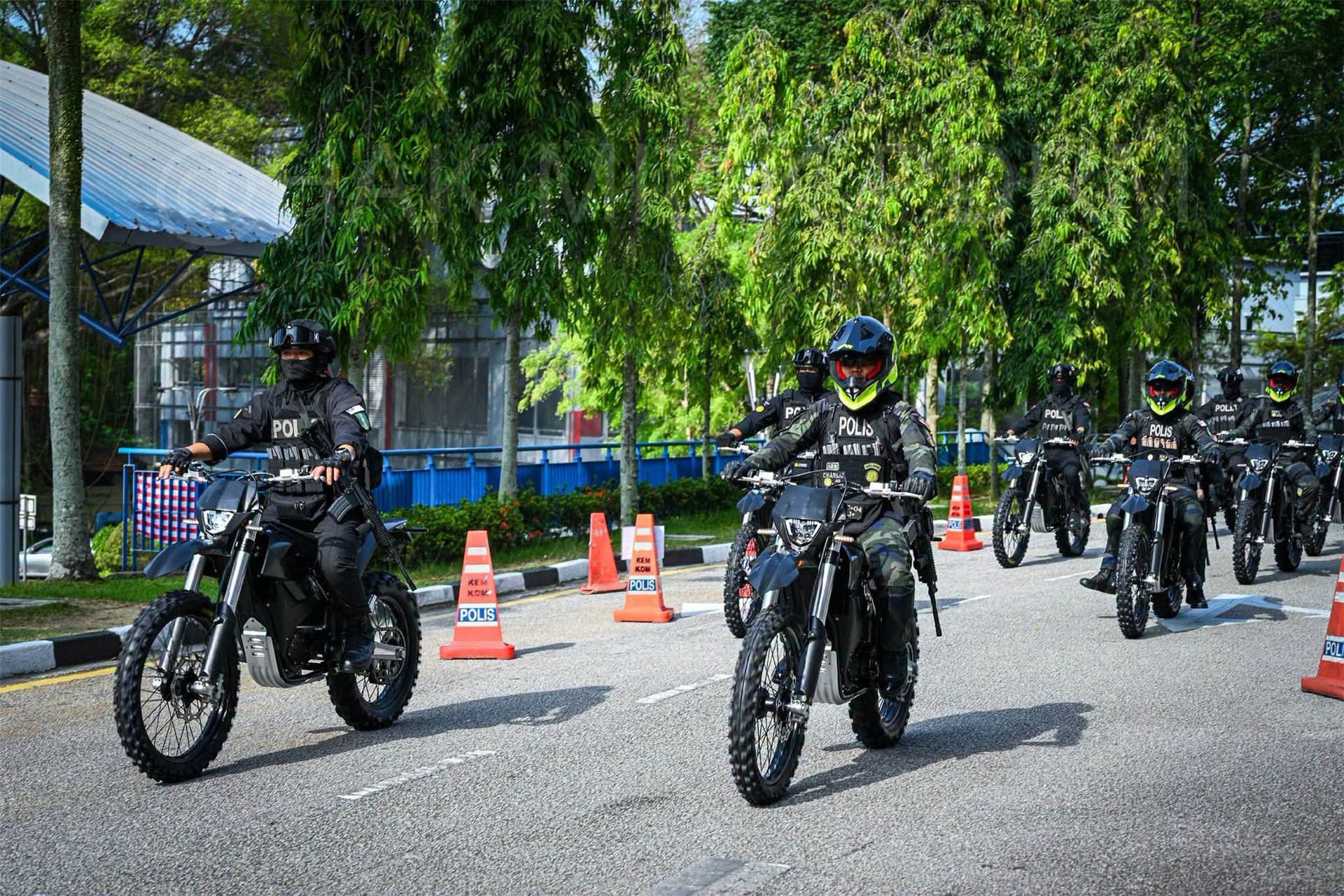 F29-Based Electric Motorcycles Join Royal Malaysia Police Border Operations